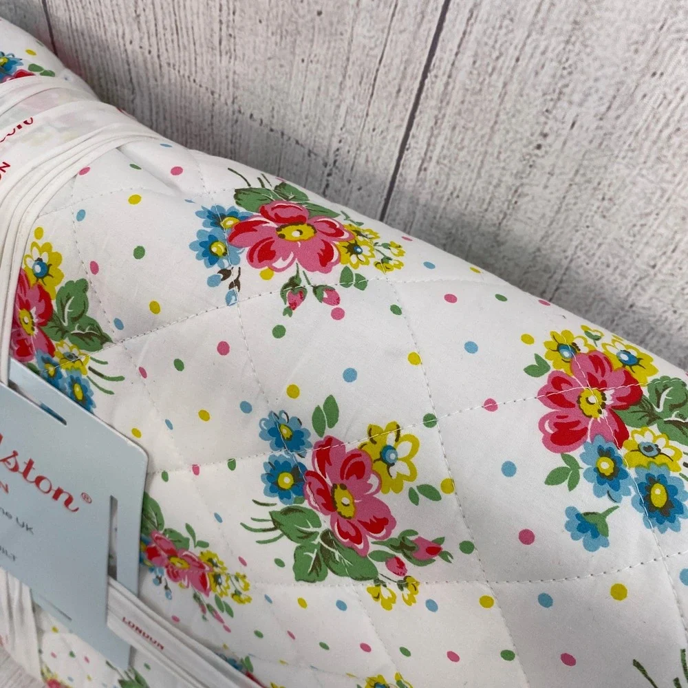 Cath Kidston Bunches Pink King Quilt White Floral Polka Dot Cotton Bedspread